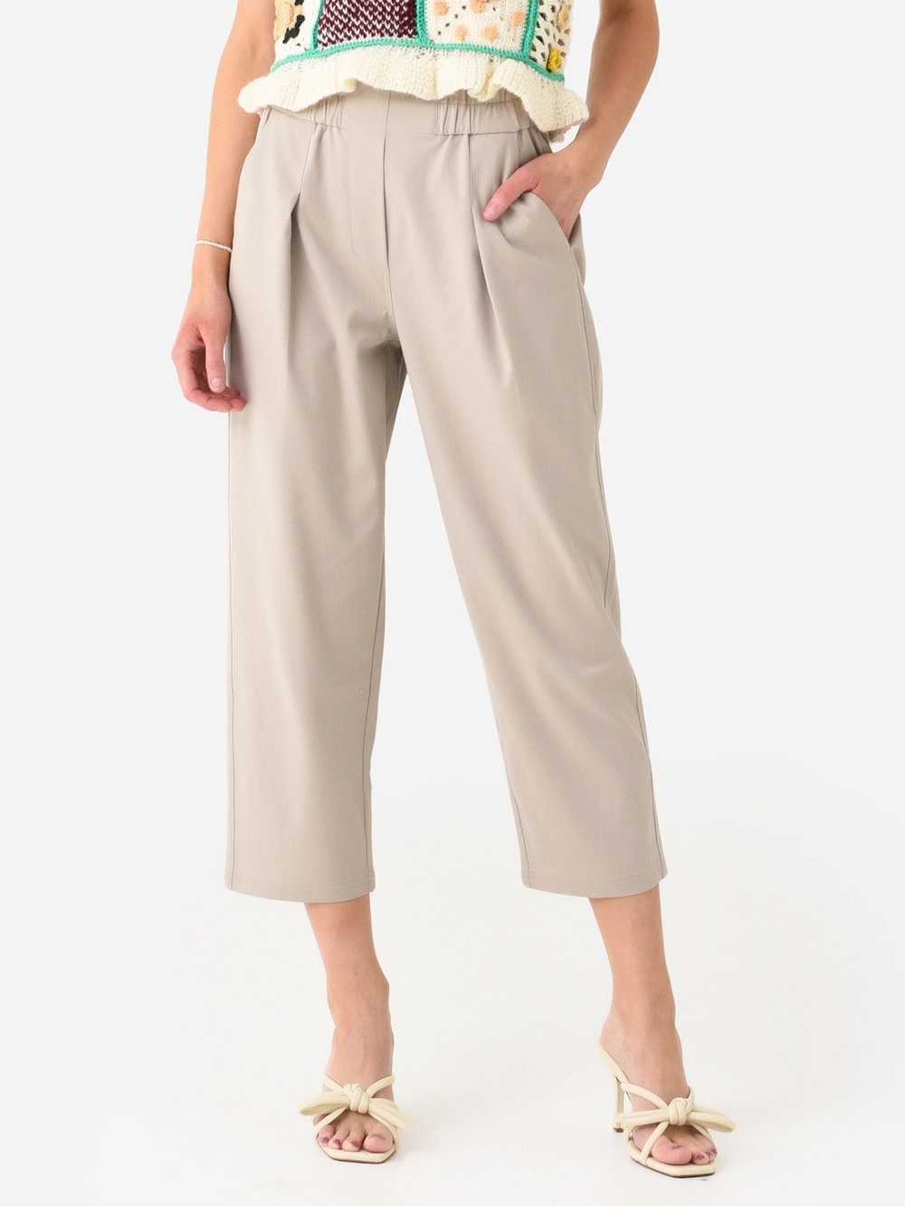 Brochu Walker Cropped Pleat-Front Pants in Taupe size extra small XS